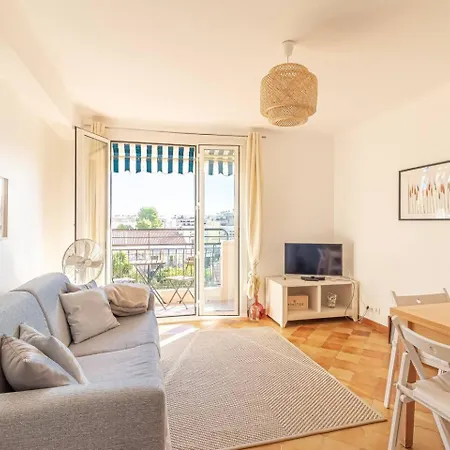 Spacious T3 Near The And Station Roquebrune-Cap-Martin