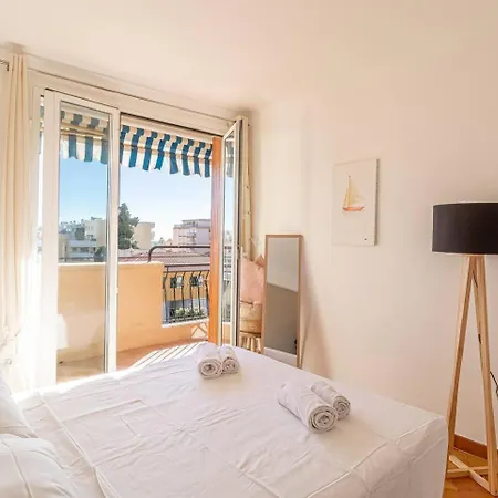 Holiday home Spacious T3 Near The And Station